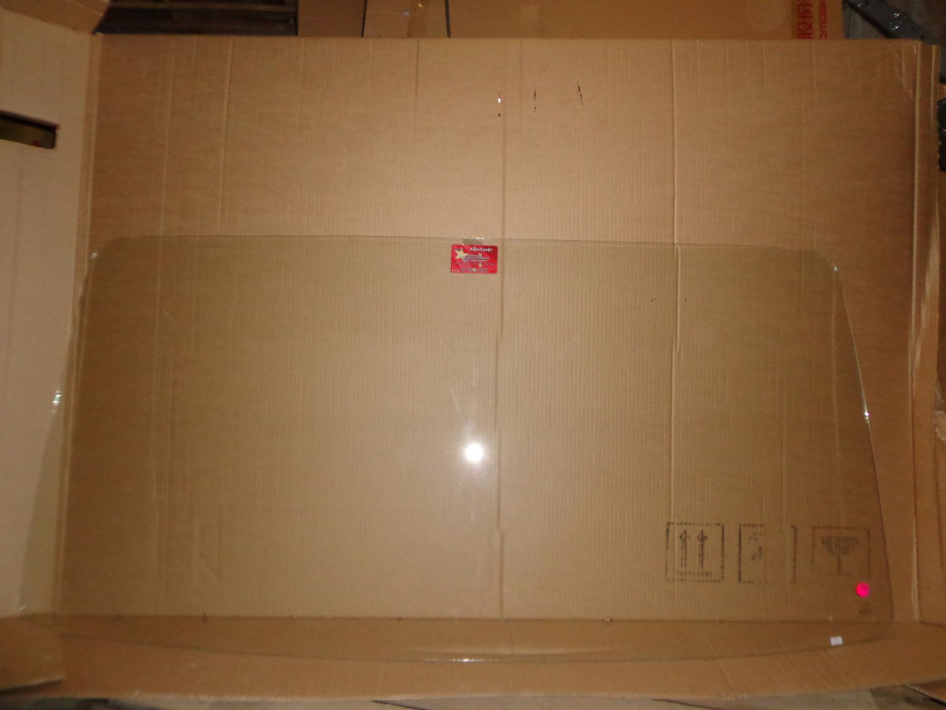 Стекло лобовое Baw Fenix 1065